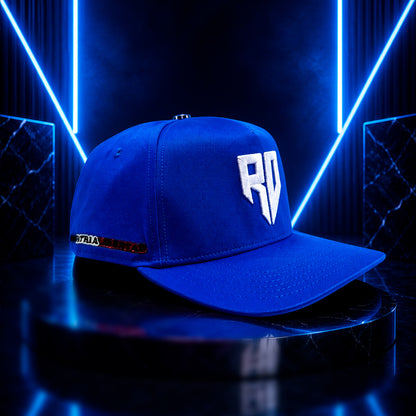 Gorra dominicana GCAPS Licey RD azul y blanco con bordado RD 3D – foto 3