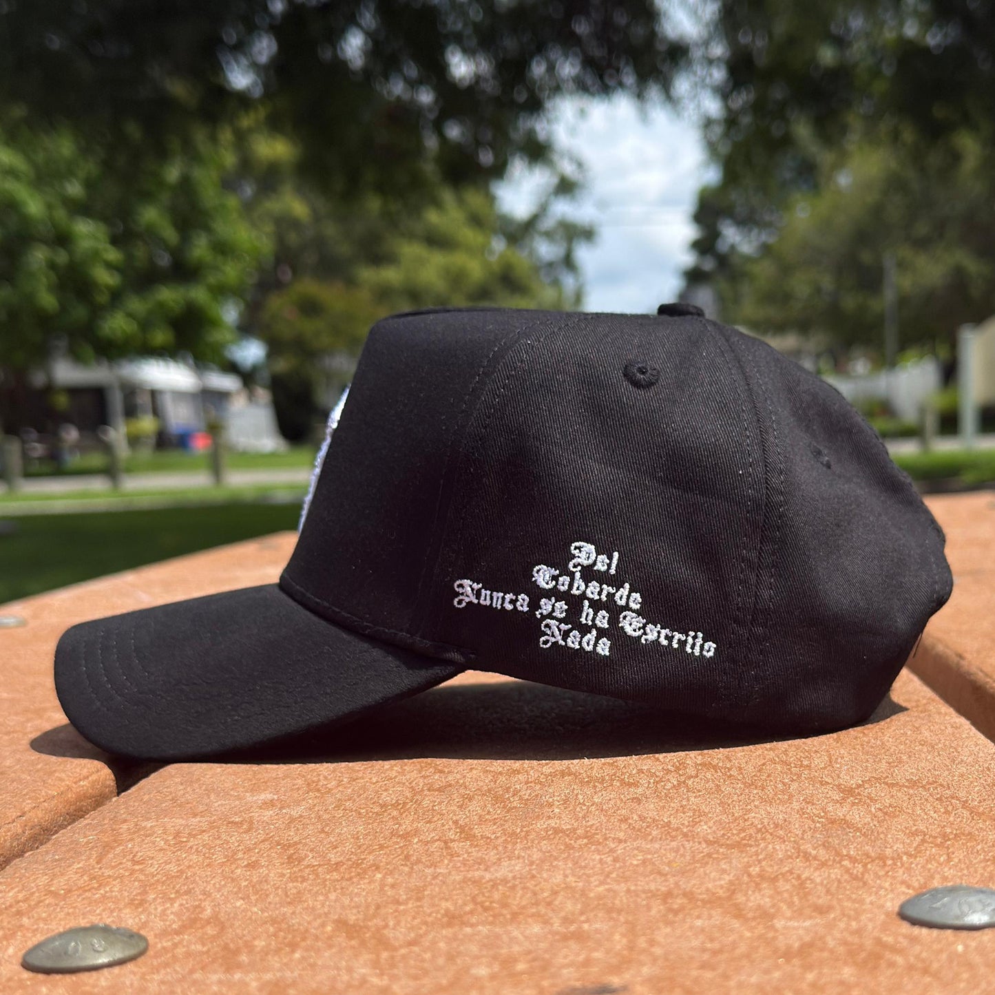 Cap Black And White Gcaps